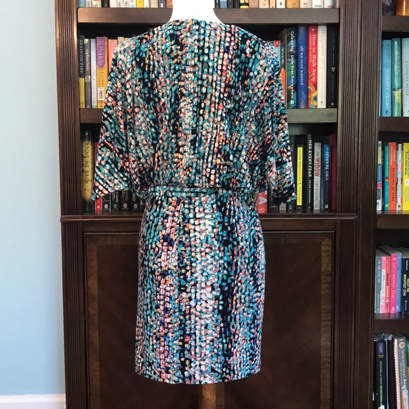 Laundry Size 4 faux wrap short sleeve dress - Picture 3 of 7